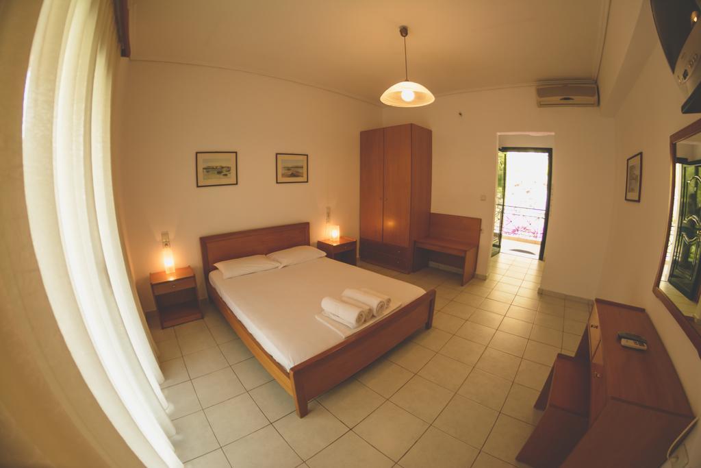 Althea Studios Lefkada Áyios Nikítas الغرفة الصورة